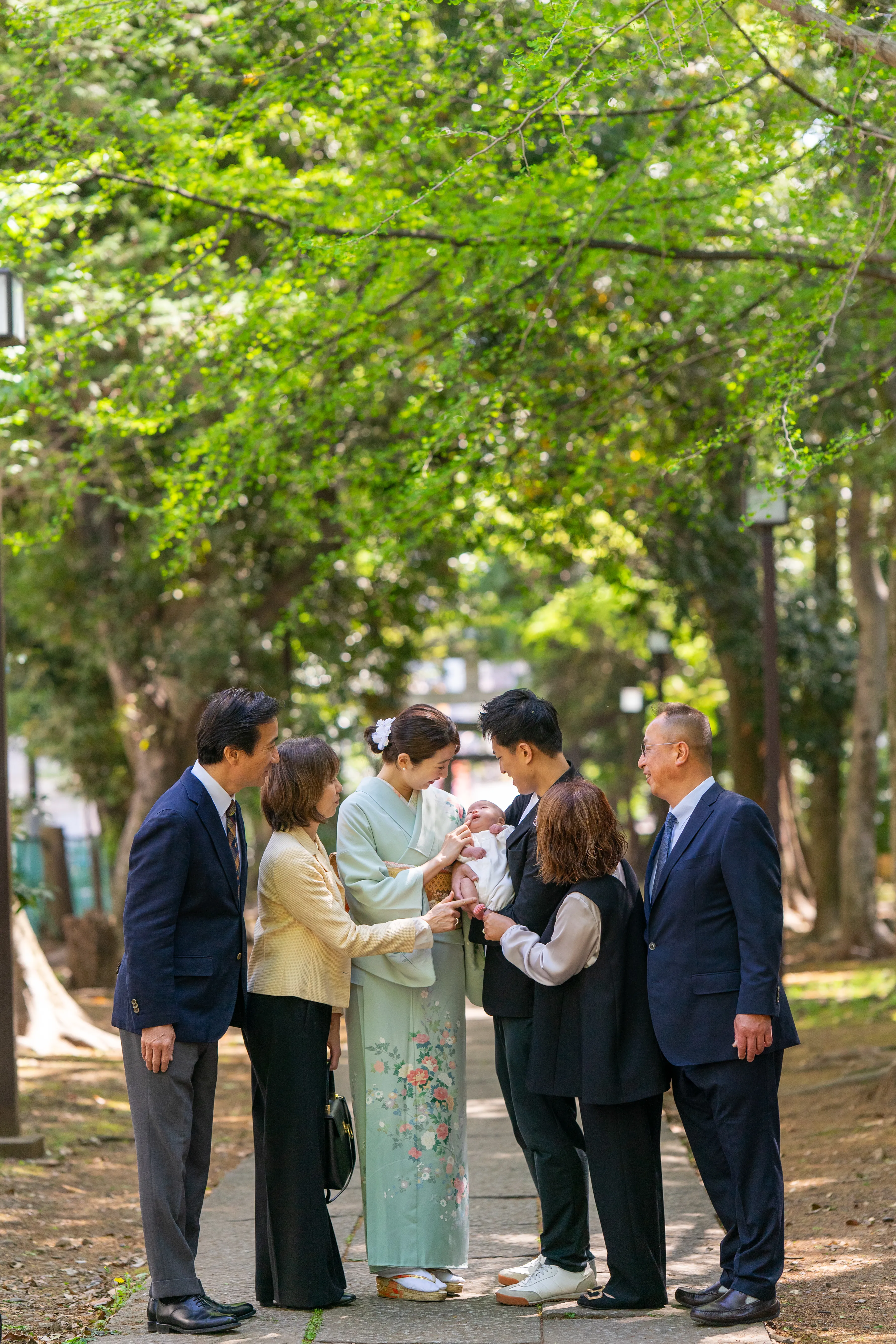 ご祖父母を含めたお宮参りの家族集合写真